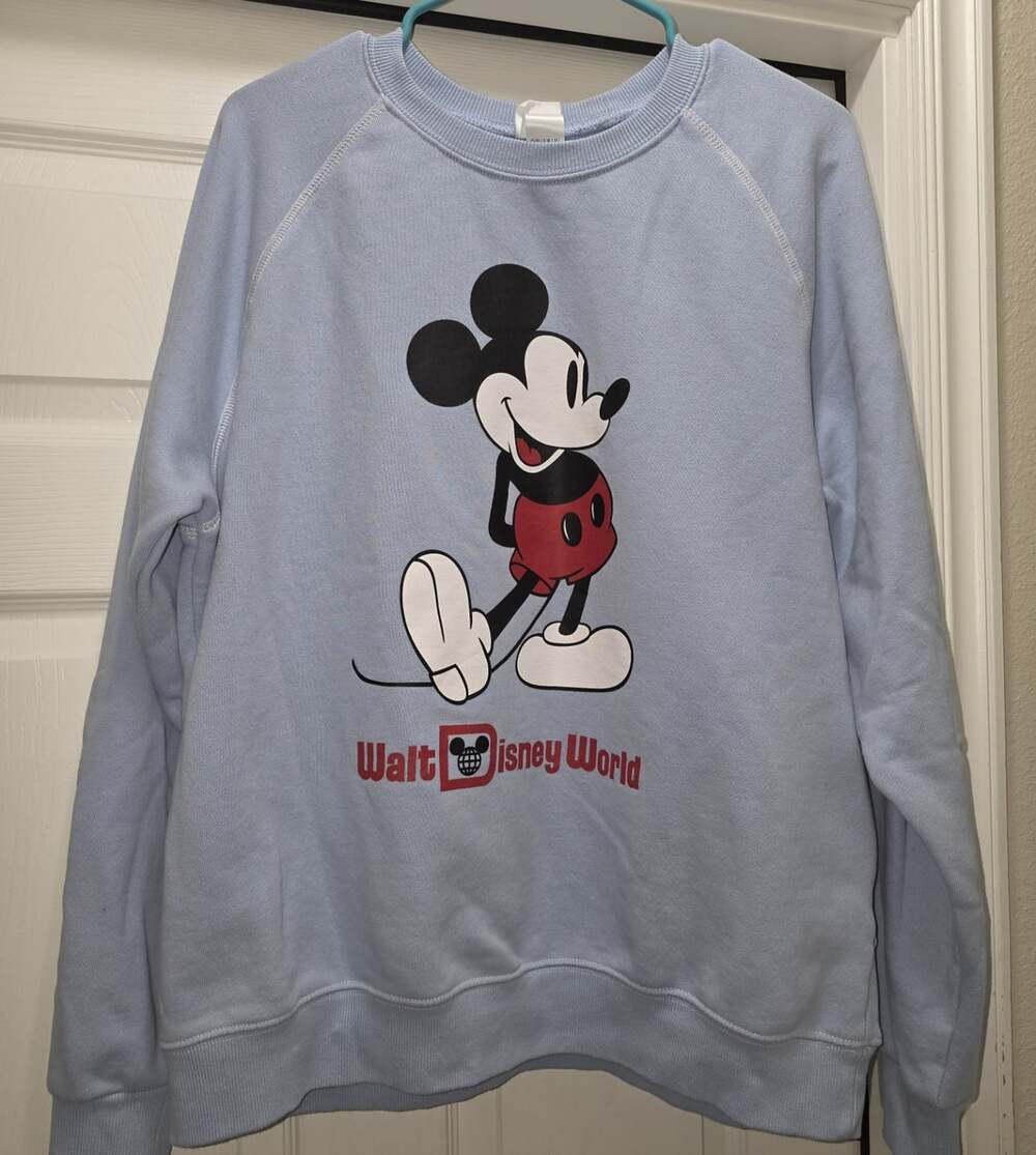 Disneyland Mickey Mouse Large Men's Sweatshirt Light Baby Blue Disney Parks